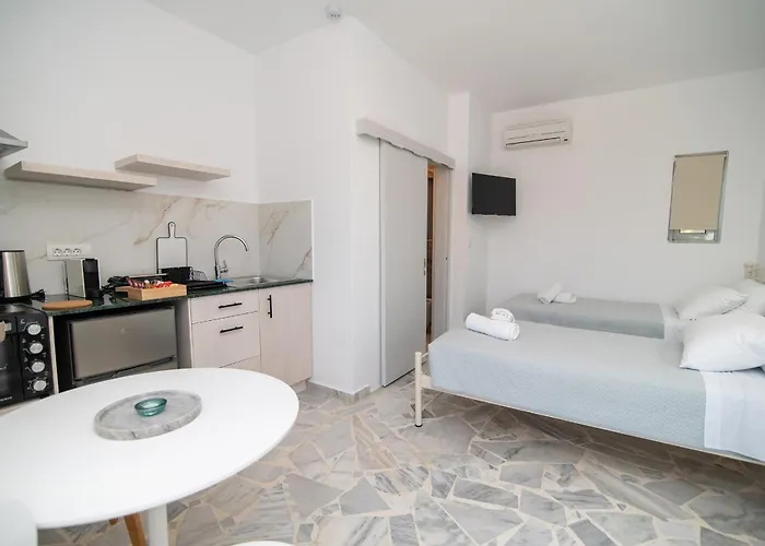 Thines - B Apartment